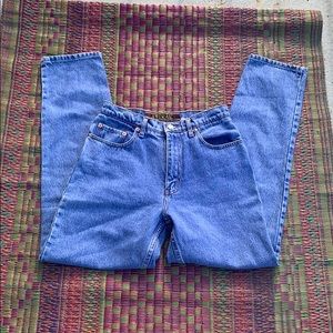 Light wash high rise denim jeans!